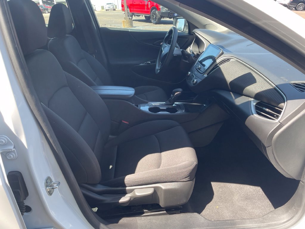 Used 2024 Chevrolet Malibu LT FWD image 33
