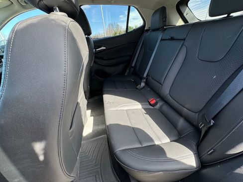 Used 2020 Buick Encore GX Essence w/ Sport Touring Package image 19