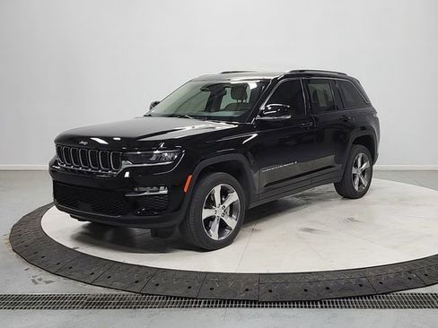 Used 2022 Jeep Grand Cherokee Limited AWD/4WD image 3