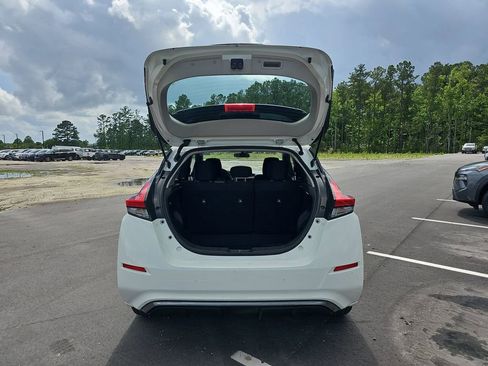 Used 2024 Nissan Leaf S FWD image 17