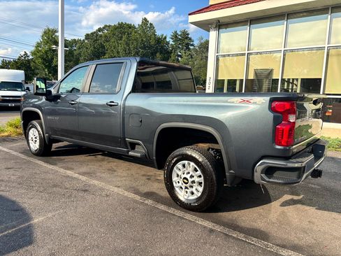 Used 2020 Chevrolet Silverado 2500 LT w/ Fleet Comfort Package image 12
