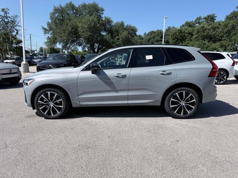 Certified 2025 Volvo XC60 B5 Plus AWD/4WD image 3