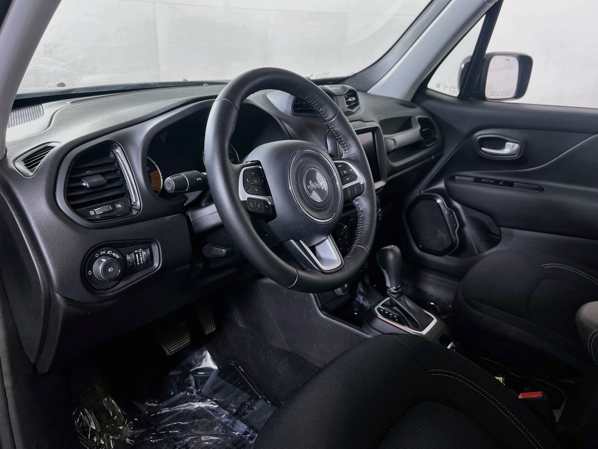 Used 2023 Jeep Renegade Altitude w/ Convenience Group I AWD/4WD image 9