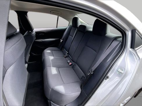 Used 2025 Toyota Corolla LE w/ LE Premium Package FWD image 19
