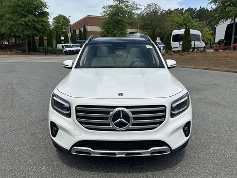 Certified 2025 Mercedes-Benz GLB 250 image 2