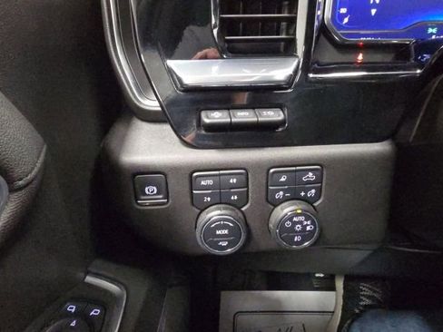 Certified 2025 Chevrolet Silverado 1500 High Country w/ High Country Premium Package image 19