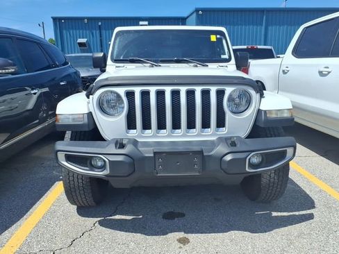 Used 2019 Jeep Wrangler Unlimited Sahara w/ Safety Group AWD/4WD image 2
