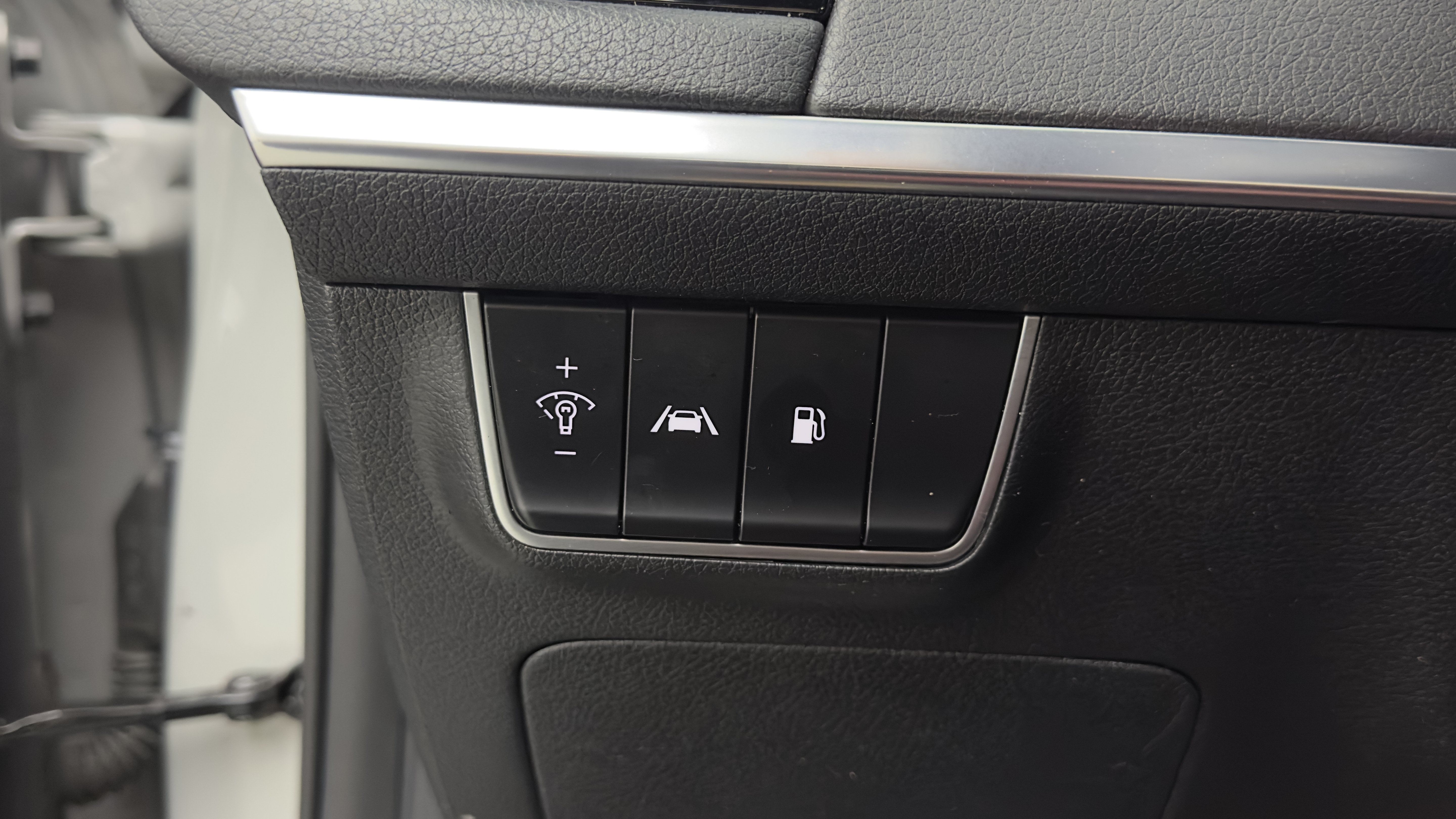 Used 2023 Kia Stinger GT-Line w/ Sun & Sound Package RWD image 19