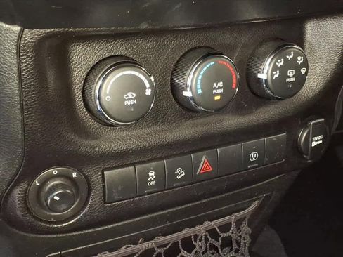 Used 2017 Jeep Wrangler Unlimited Sport image 16