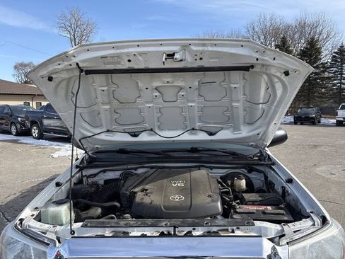 Used 2013 Toyota Tacoma 4x4 Access Cab V6 w/ SR5 Pkg image 20