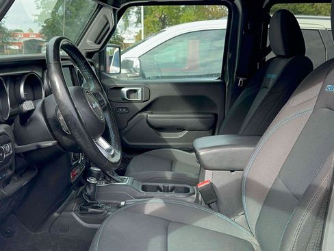 Used 2022 Jeep Wrangler Unlimited Rubicon 4xe w/ Cold Weather Group image 16