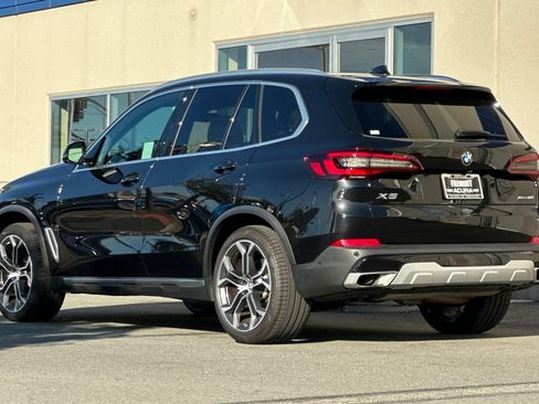 Used 2023 BMW X5 xDrive40i w/ Premium Package AWD/4WD image 6