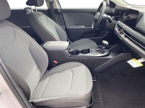 New 2025 Kia K4 FWD image 23
