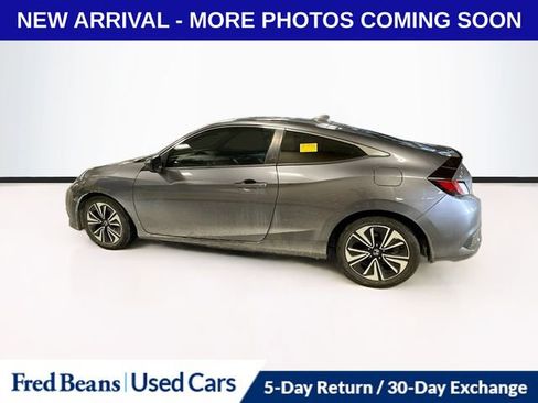 Used 2017 Honda Civic EX-T image 4