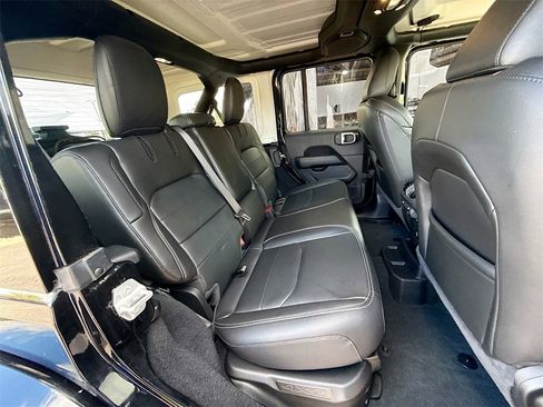 Used 2022 Jeep Wrangler Unlimited Sahara w/ Cold Weather Group image 32