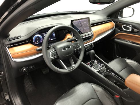 Certified 2024 Jeep Compass Limited w/ Elite Group image 16