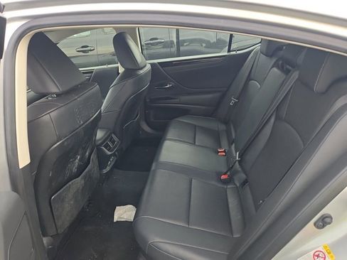 Used 2019 Lexus ES 300h w/ Premium Package FWD image 8