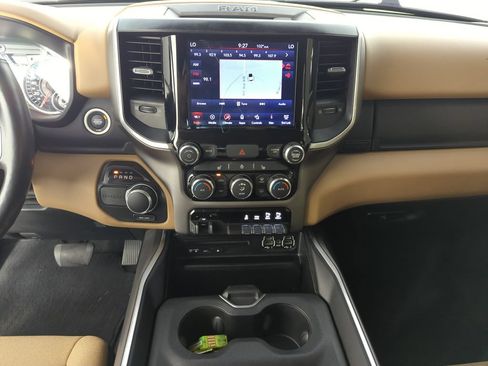 Used 2019 RAM 1500 Big Horn RWD image 23