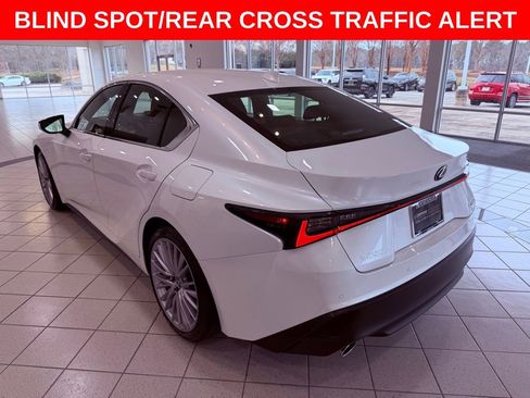 Certified 2022 Lexus IS 300 300 PREMIUM/SMART CRUISE/PARK image 5