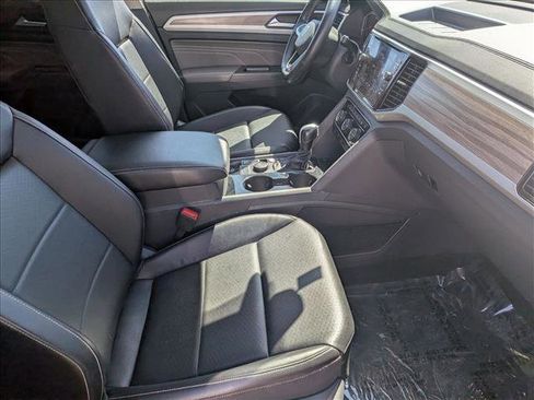 Used 2021 Volkswagen Atlas SEL image 19