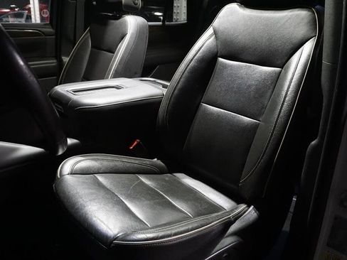 Used 2021 Chevrolet Tahoe Premier w/ Premium Package AWD/4WD image 21