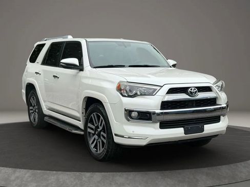 Used 2014 Toyota 4Runner Limited image 3