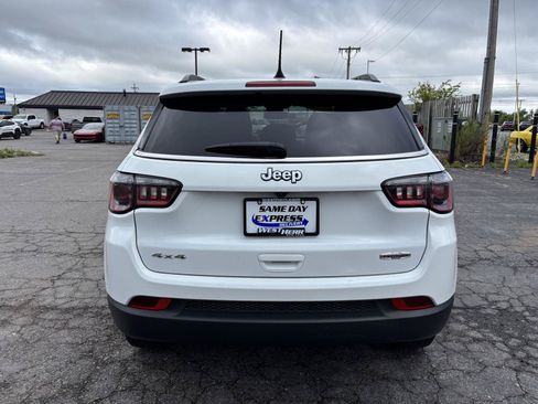 Used 2023 Jeep Compass Latitude w/ Convenience Group AWD/4WD image 6