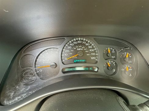 Used 2005 Chevrolet Silverado 1500 4x4 Extended Cab w/ Safe And Sound Package image 18