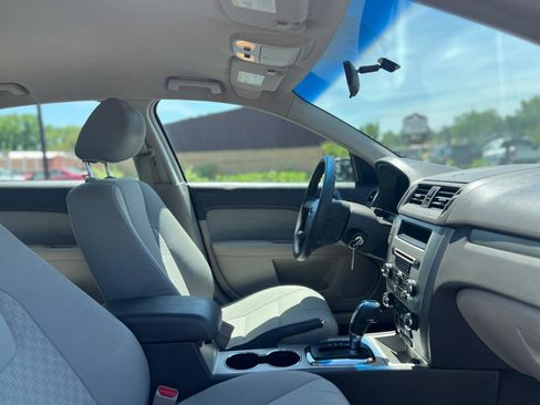 Used 2012 Ford Fusion S FWD image 37