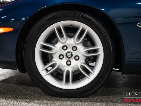 Used 2002 Jaguar XK8 Convertible RWD image 9