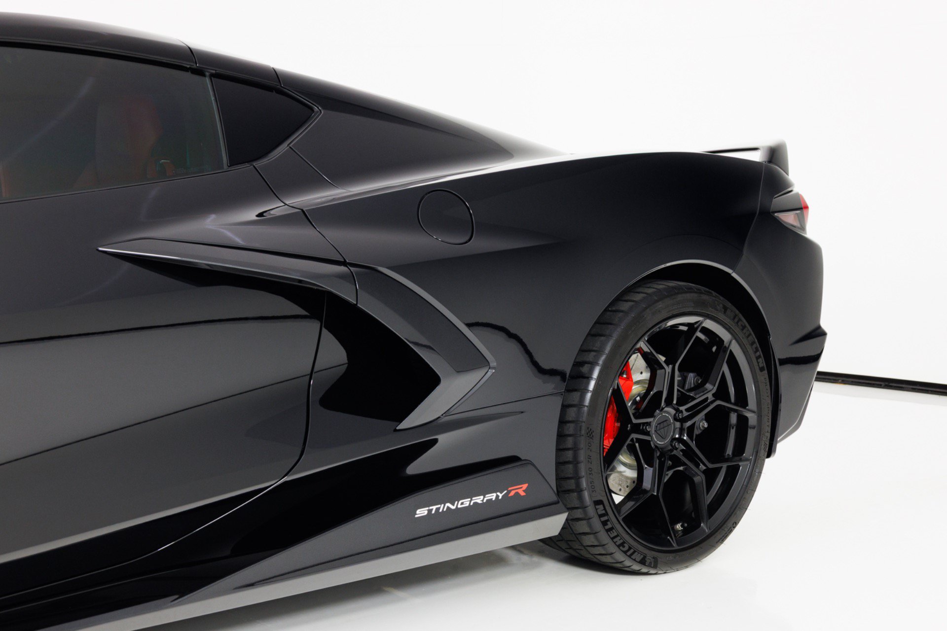 Used 2024 Chevrolet Corvette Stingray Premium Cpe w/ Z51 Performance Package RWD image 70