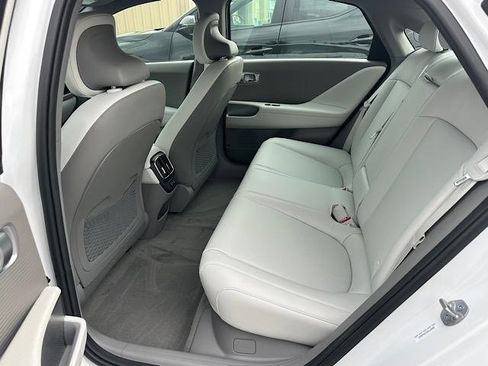 New 2025 Hyundai Ioniq 6 SEL image 7