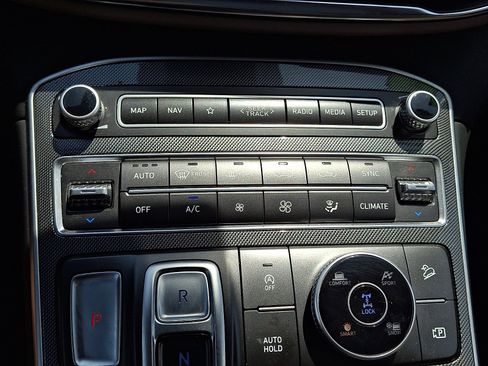 Certified 2023 Hyundai Santa Fe SEL w/ Premium Package AWD/4WD image 16