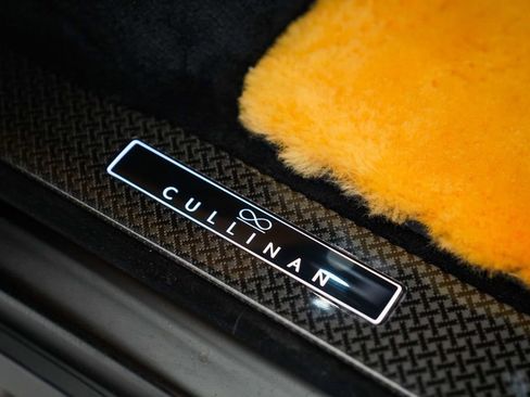 Certified 2024 Rolls-Royce Cullinan Black Badge w/ Driver's Package image 69