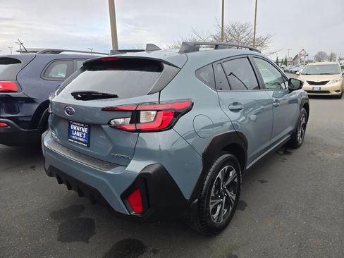 Used 2024 Subaru Crosstrek 2.0i Premium image 5