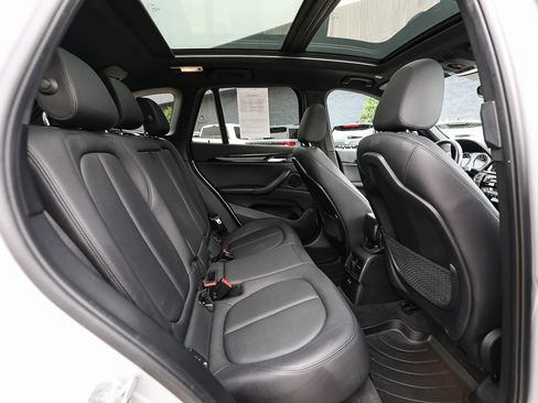 Used 2018 BMW X1 xDrive28i w/ Convenience Package AWD/4WD image 22