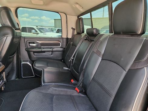 Used 2024 RAM 2500 Laramie AWD/4WD image 10