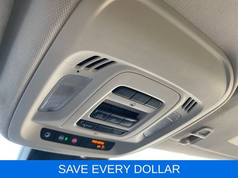 Used 2023 Buick Envision Avenir FWD image 22