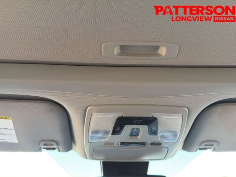 Used 2020 Toyota Sienna XLE w/ XLE Navigation Package FWD image 6