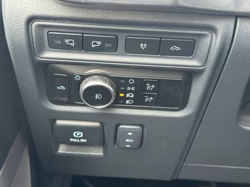 Used 2023 Ford F150 Lariat image 32