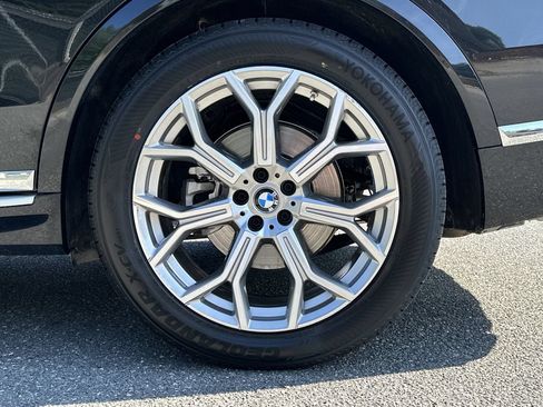 Used 2026 BMW X7 xDrive40i AWD/4WD image 17