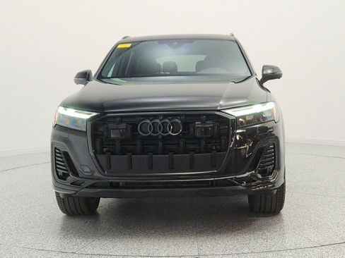 Used 2025 Audi Q7 2.0T Premium Plus w/ Premium Plus Package AWD/4WD image 2