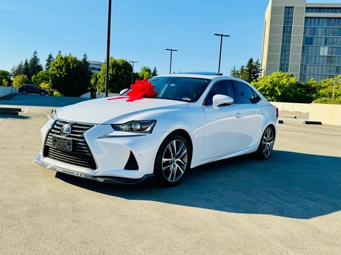 Used 2020 Lexus IS 300 w/ Premium Package image 45