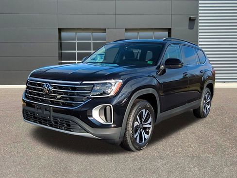 New 2026 Volkswagen Atlas SE image 3