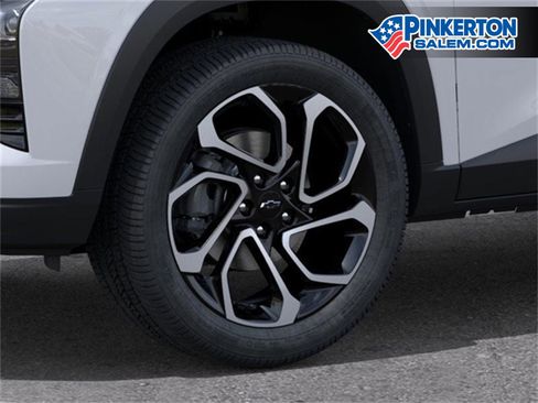New 2026 Chevrolet Trax RS w/ Sunroof Package image 9