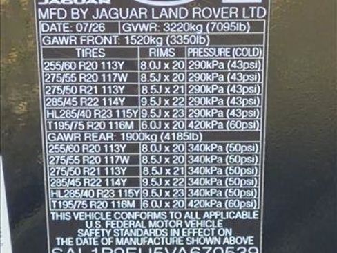 New 2027 Land Rover Range Rover Sport SE AWD/4WD image 17