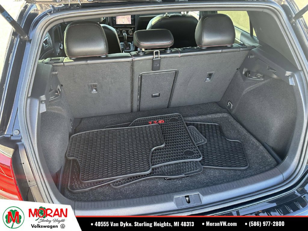 Used 2021 Volkswagen GTI SE FWD image 10