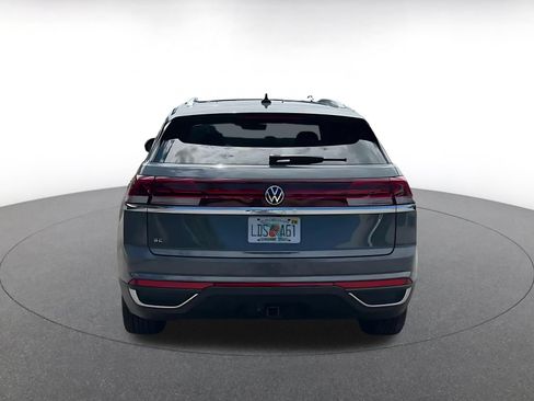 Used 2026 Volkswagen Atlas Cross Sport SE FWD image 12