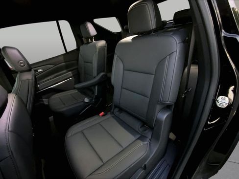 Used 2026 Chevrolet Traverse LT AWD/4WD image 20