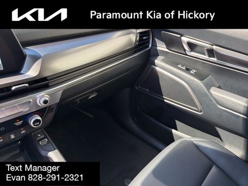 Used 2025 Kia Telluride S FWD image 30